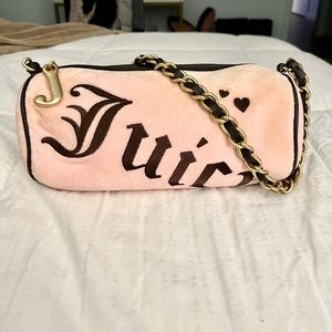 THE ultimate and OG Juicy Couture tootsie barrel bag